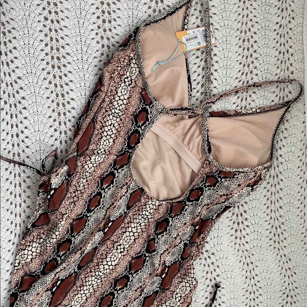 One Piece Bathing Suits - Picture 4 of 14